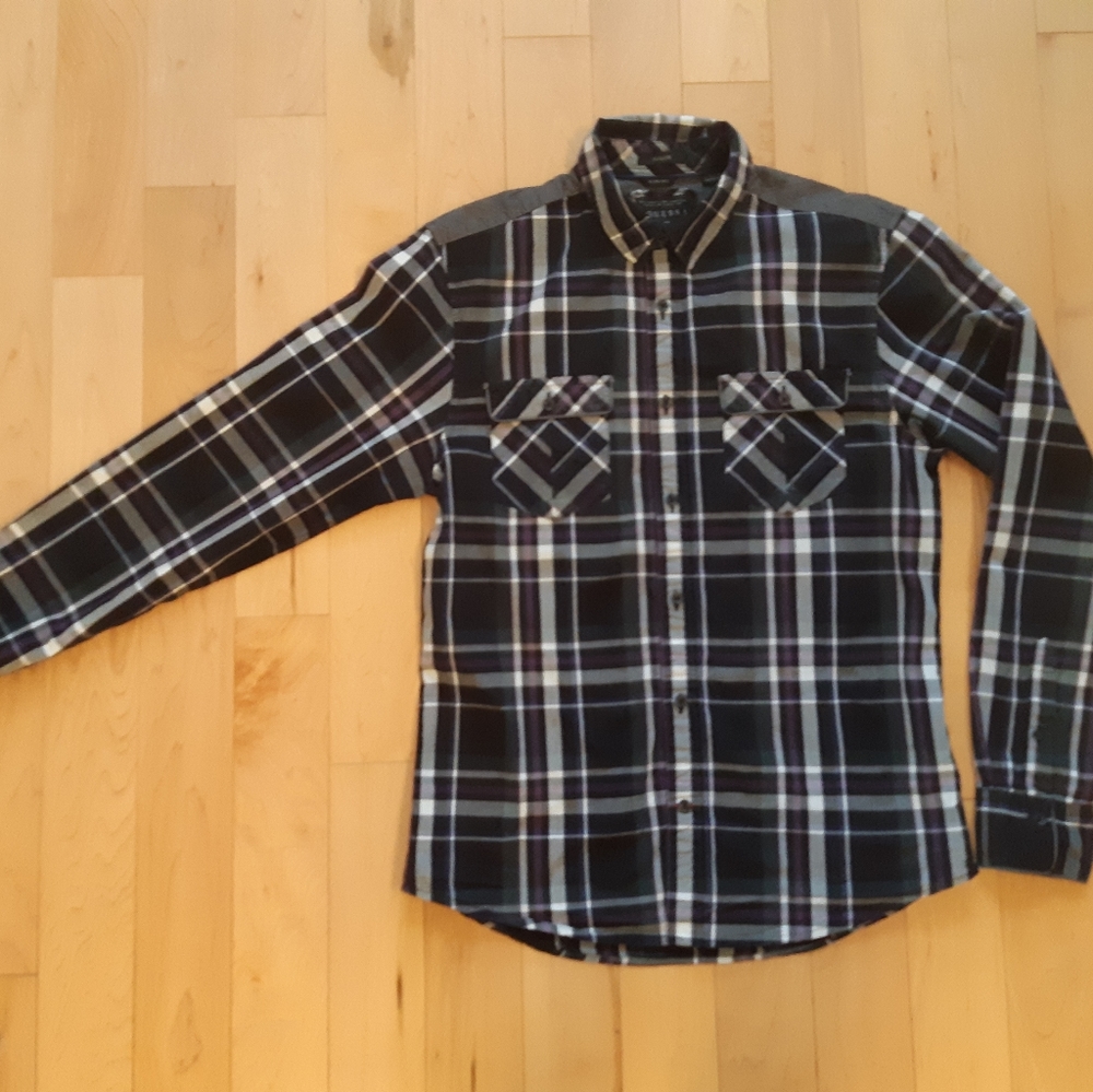 GUESS men's plaid shirt